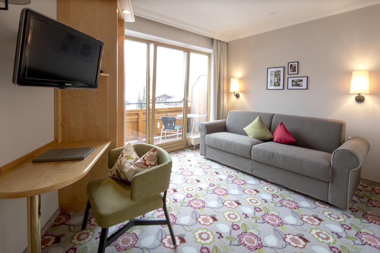 Family Room,1609718195:JPEG