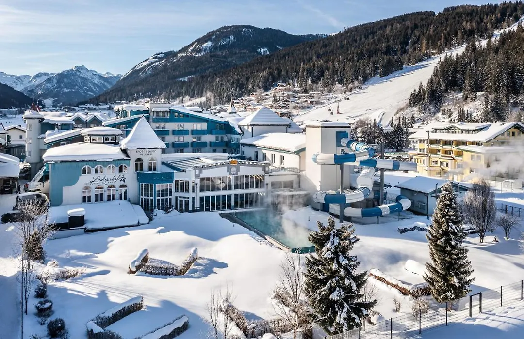 Schlosshotel Lacknerhof-1