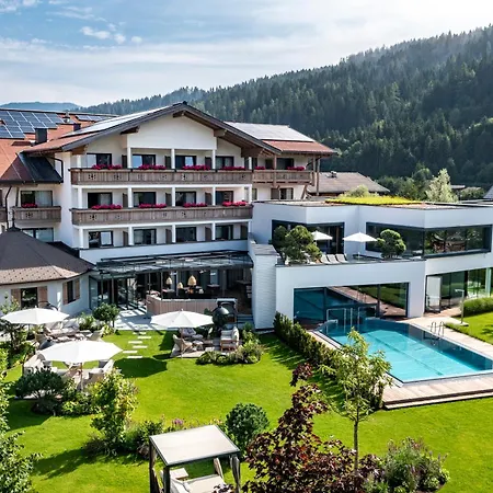 Superior Hotel Alpenhof-2